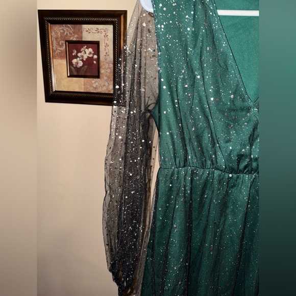 Dress - Picture 4 of 5